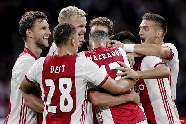 日媒：中国男性媒体人偷拍日本电视台采访被警告