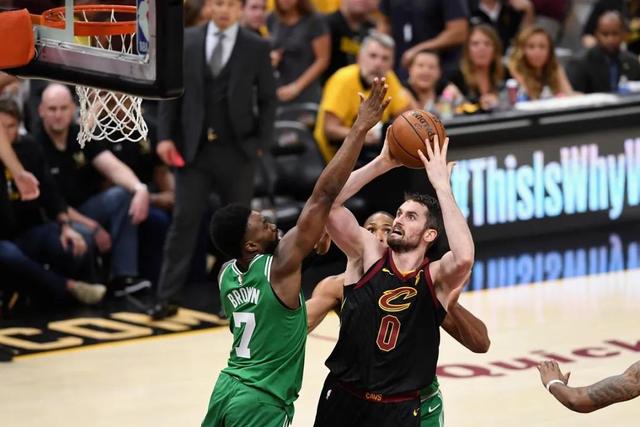 青岛男篮官宣签约外援乌莫贾-吉布森